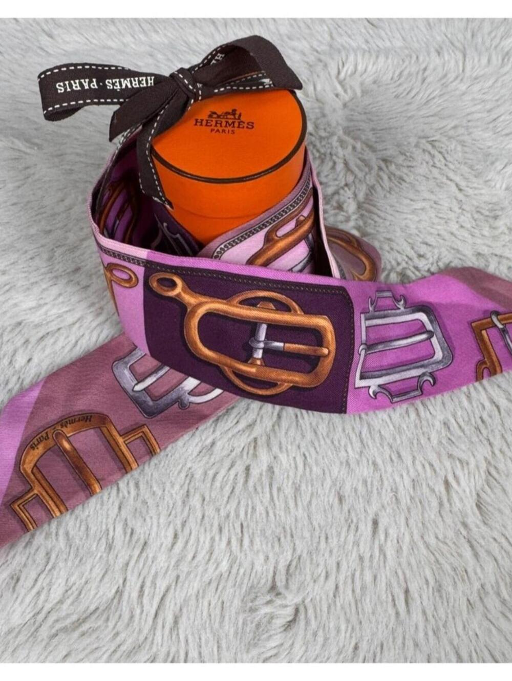 Hermès Bouclerie d'Attelage 100% Silk Twilly